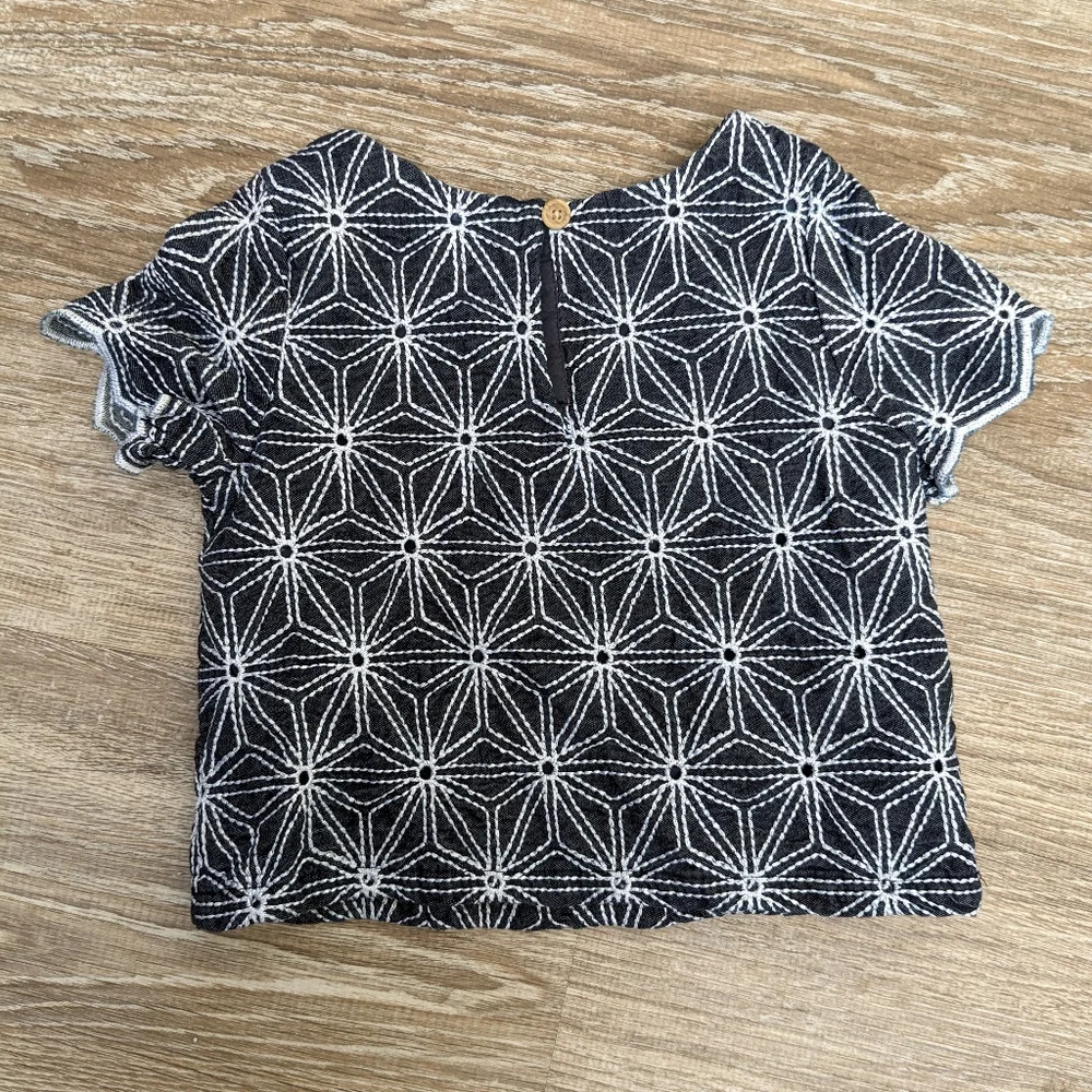 NEW OshKosh Embroidered Floral Denim Two Piece Set Size 2T